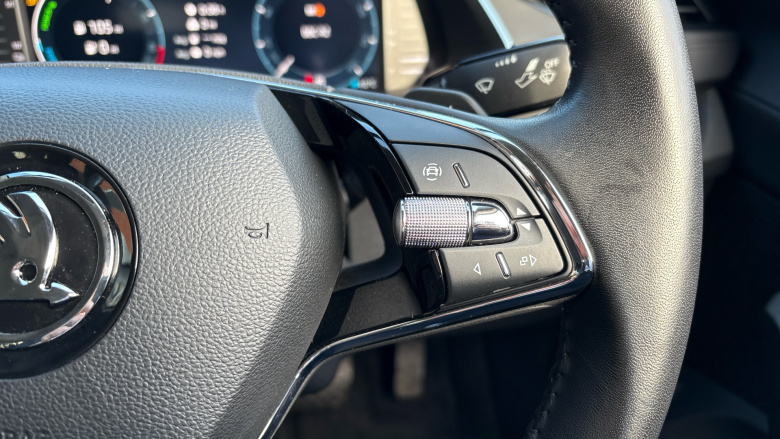 Skoda Octavia 1.4 TSI iV SE Technology DSG 5dr Hatchback